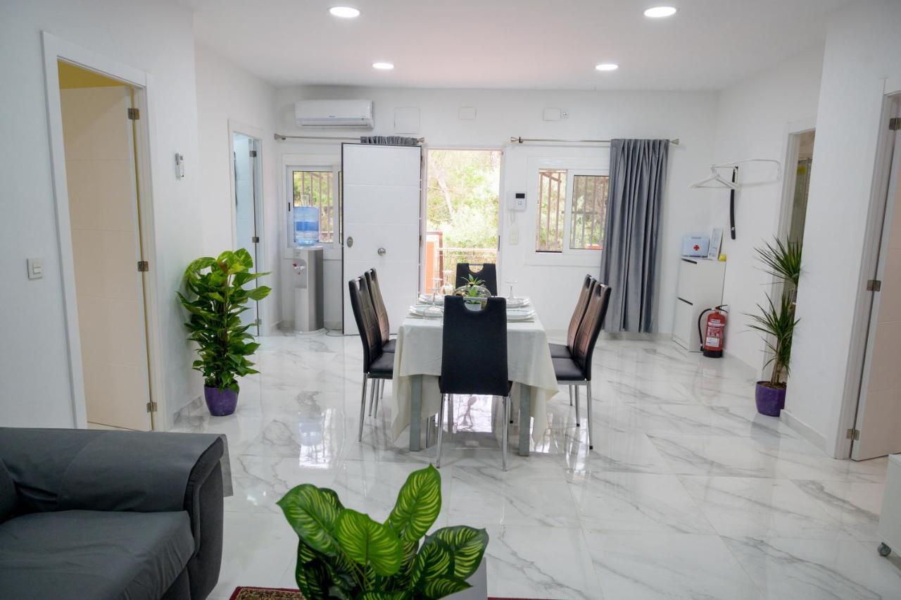 Relax House Barcelone Villa Sant Esteve Sesrovires Ngoại thất bức ảnh