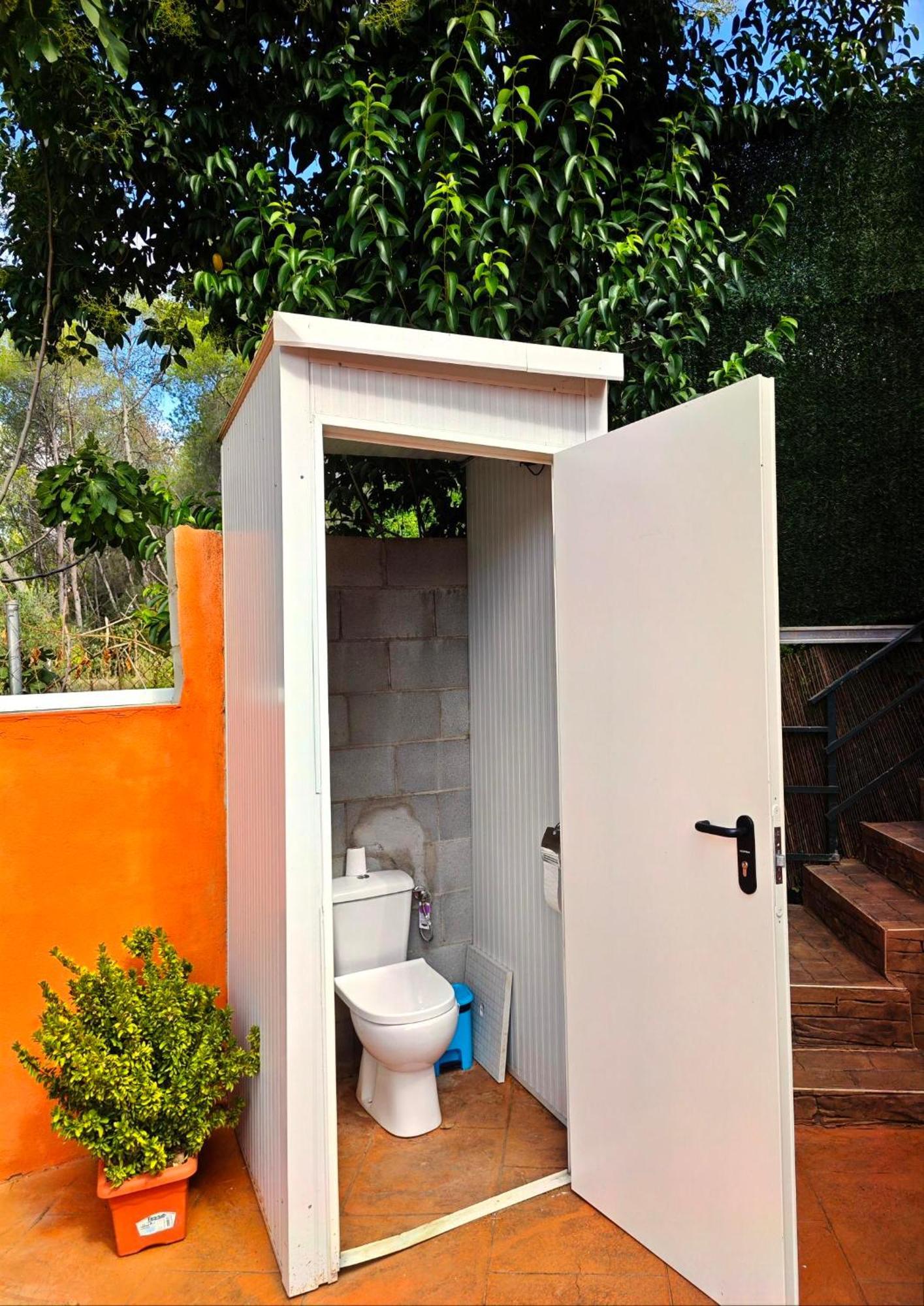 Relax House Barcelone Villa Sant Esteve Sesrovires Ngoại thất bức ảnh