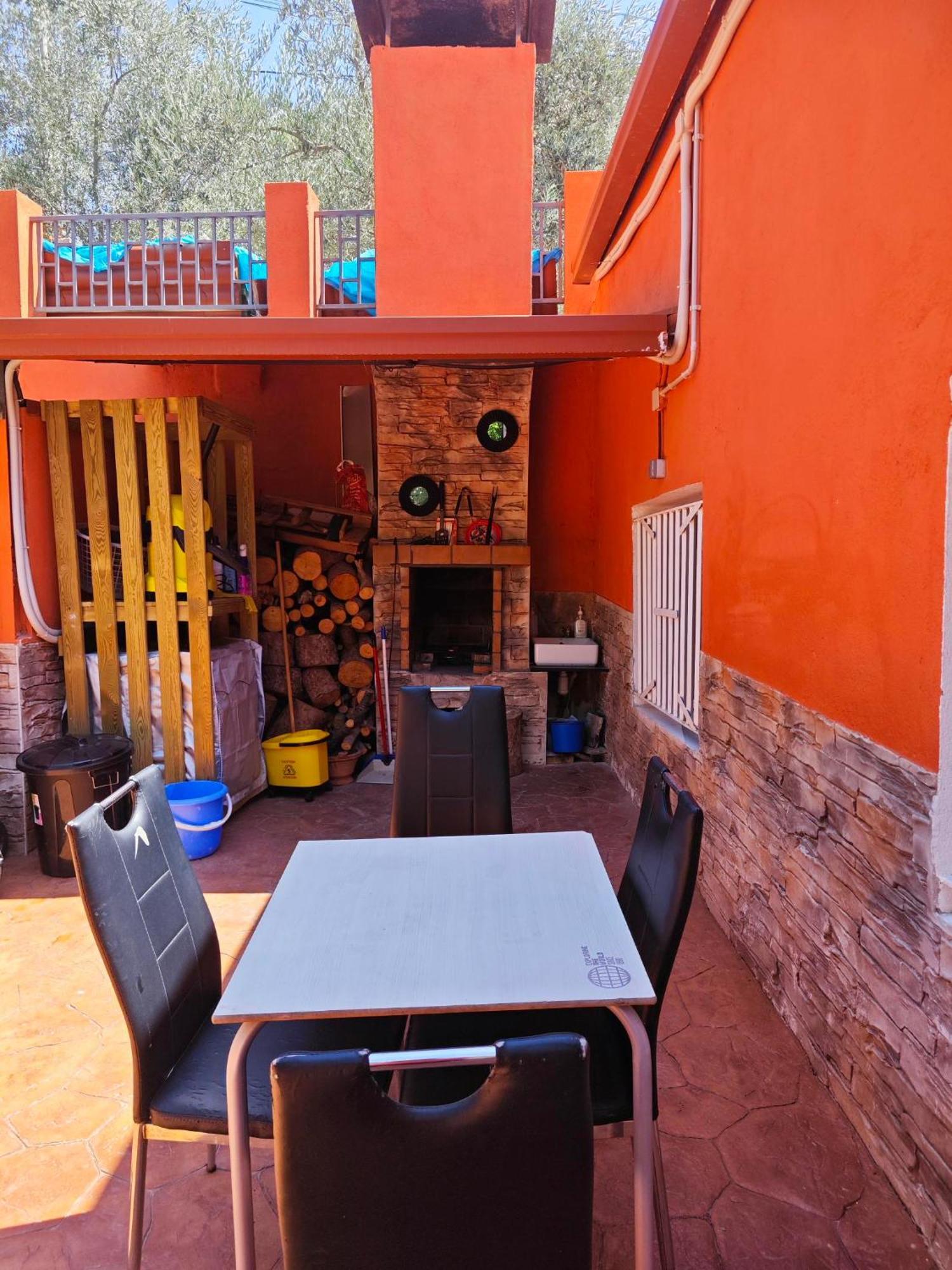 Relax House Barcelone Villa Sant Esteve Sesrovires Ngoại thất bức ảnh