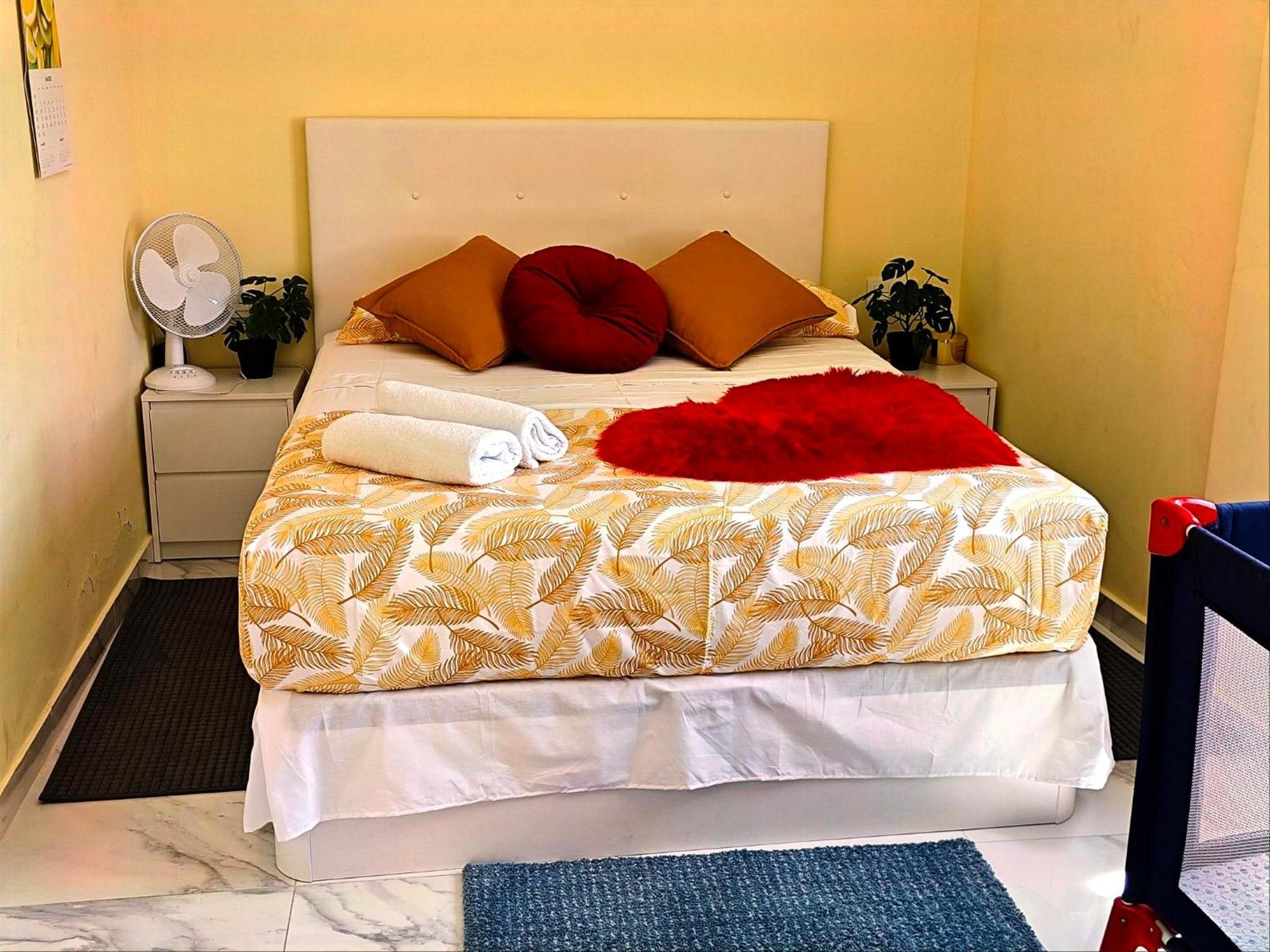 Relax House Barcelone Villa Sant Esteve Sesrovires Ngoại thất bức ảnh