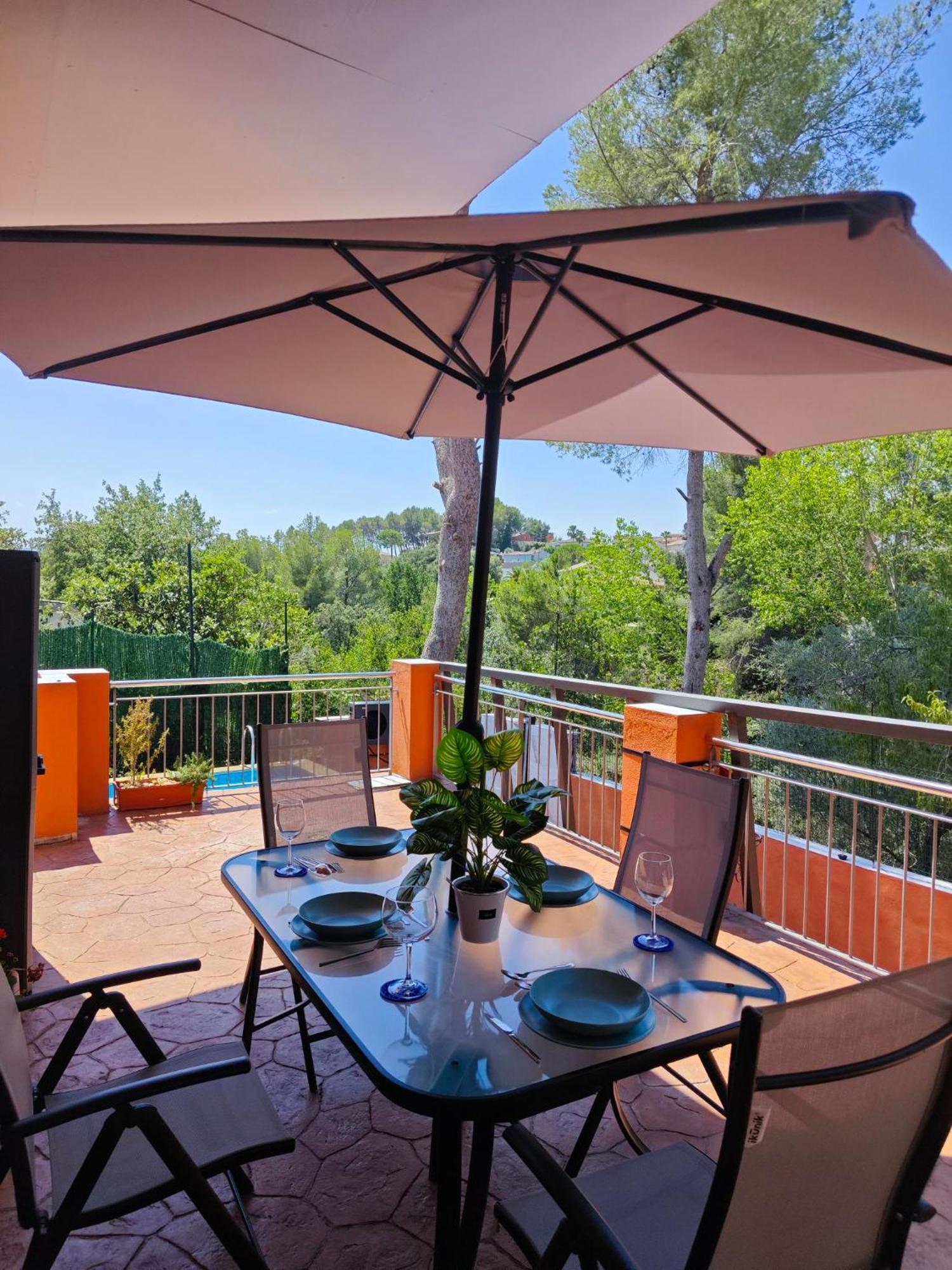 Relax House Barcelone Villa Sant Esteve Sesrovires Ngoại thất bức ảnh