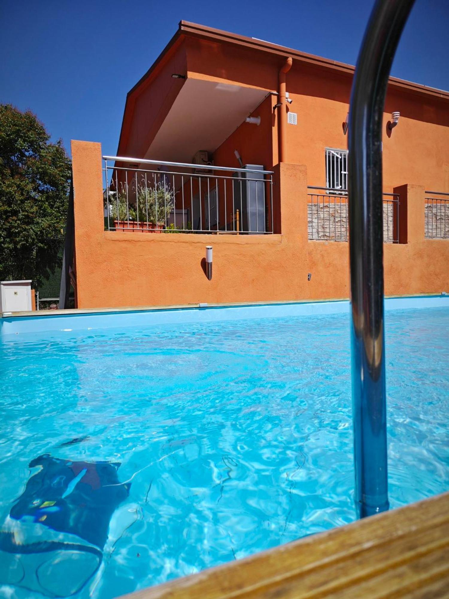 Relax House Barcelone Villa Sant Esteve Sesrovires Ngoại thất bức ảnh